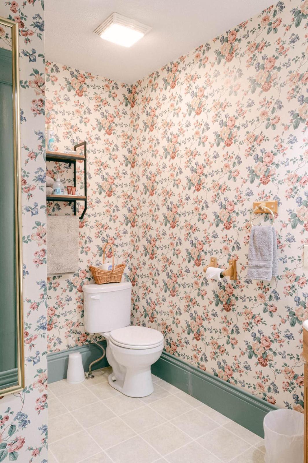 Ellinwood The Wolf Manor B&B 외부 사진