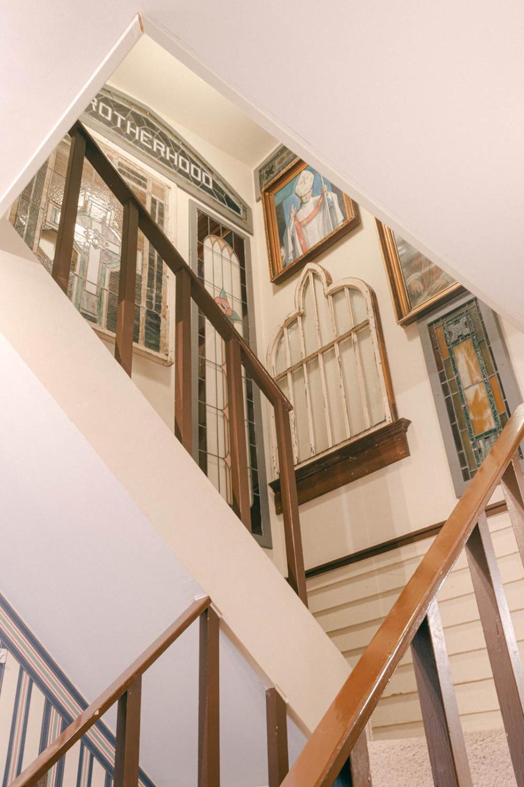 Ellinwood The Wolf Manor B&B 외부 사진