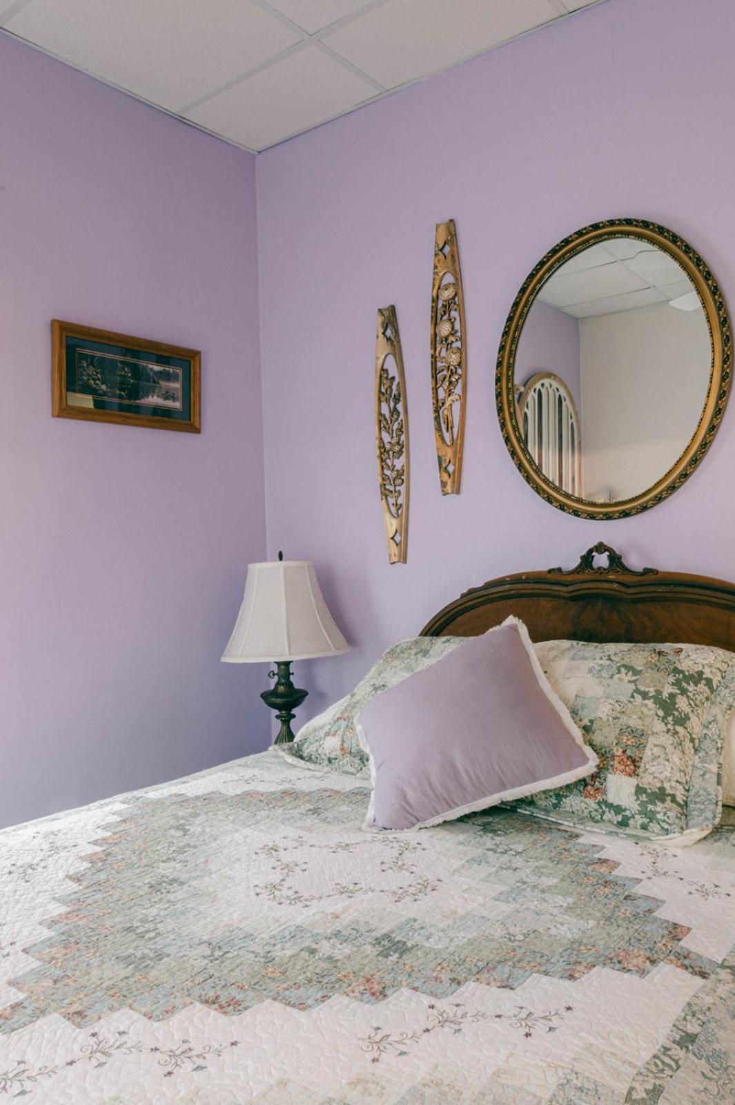 Ellinwood The Wolf Manor B&B 외부 사진